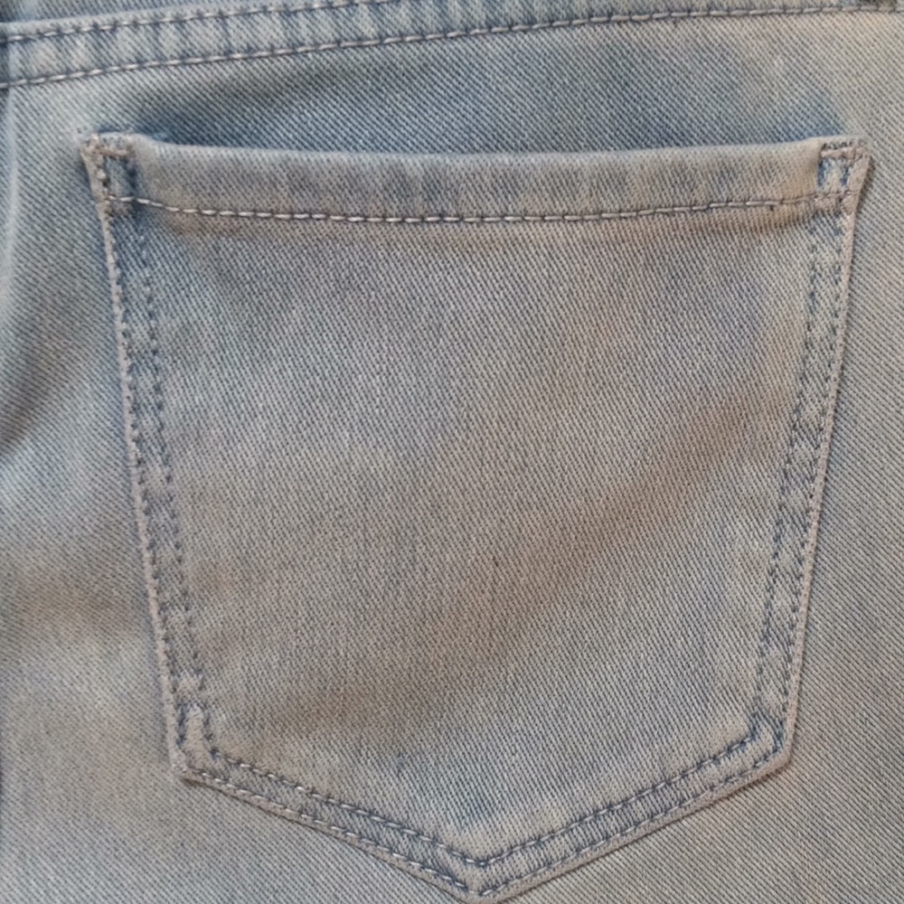 Old Navy sz 4 Cut off shorts (709) - Picture 3 of 5